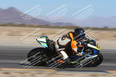 media/Jan-18-2024-Racers Edge (Thu) [[008952c709]]/B Group/Session 2 (Turn 15 Inside)/